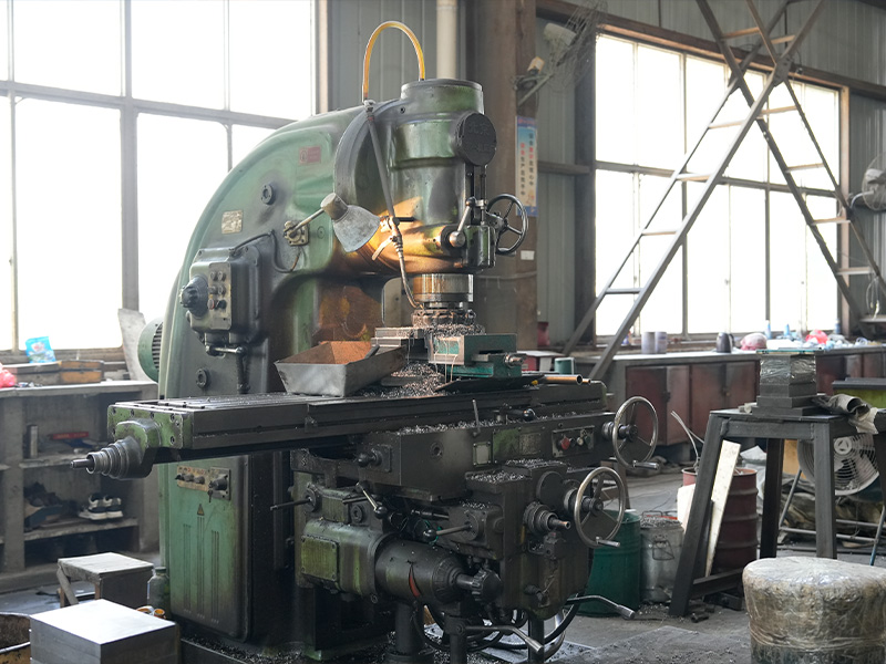 Каковы основные жаропрочные компоненты прецизионных отливок из жаропрочной стали?